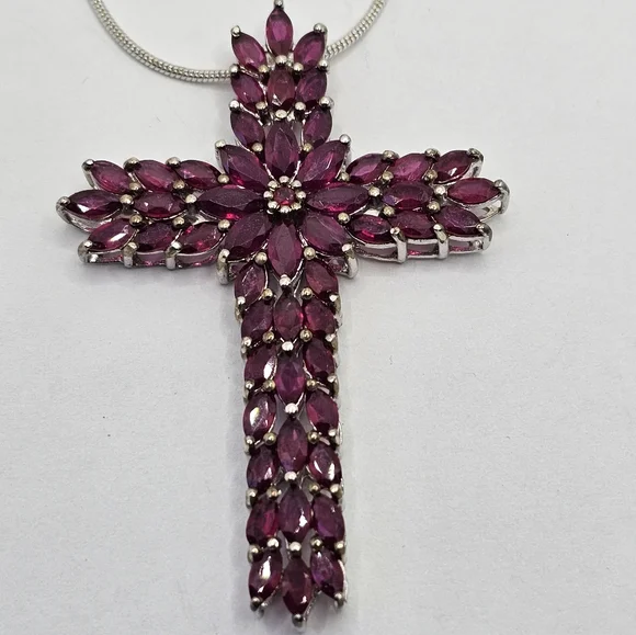 Genuine Rhodolite Garnet Cross in Platinum over Sterling Silver! ✨️🎀 - Picture 2 of 7